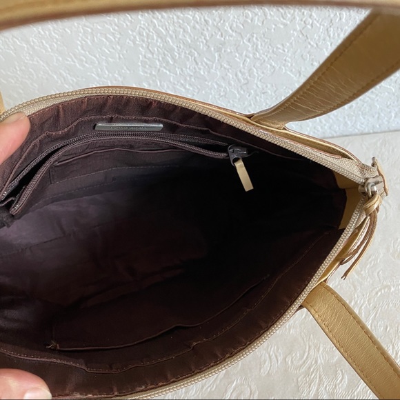 Burberry beige tonal stitch check leather tote - Picture 13 of 15